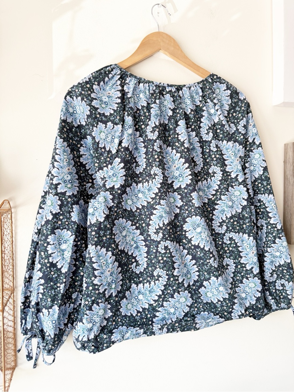 J. Crew Collection Tie sleeve Button Front Top Ratti Pacific Paisley Size L - Picture 11 of 14